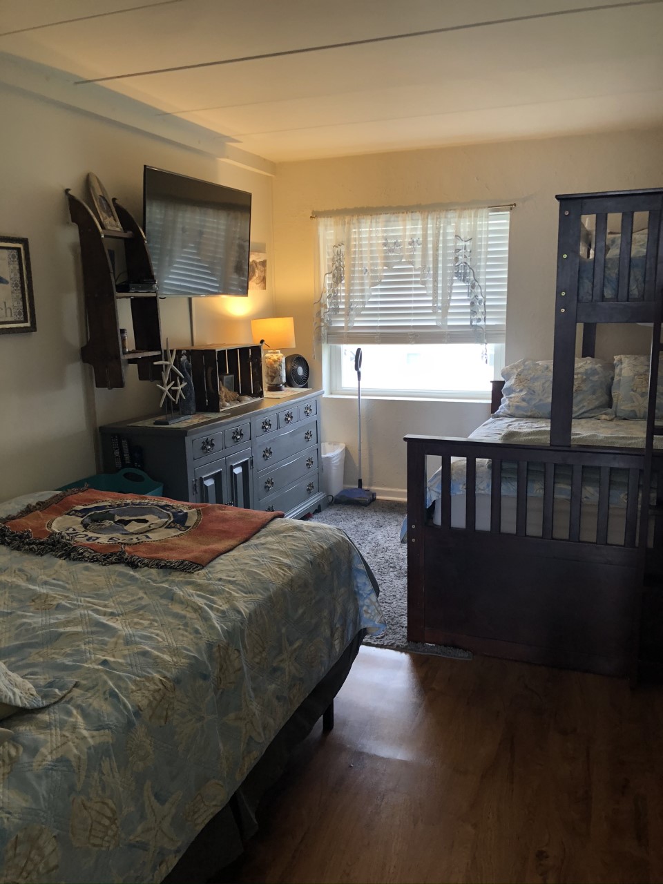 2510 ATLANTIC AVENUE ERIN SHORES CONDOS 114 NORTH WILDWOOD SUMMER